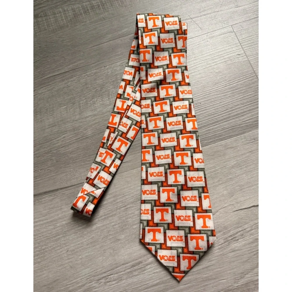 Tennessee Volunteers 100 percent‎ silk tie football sports game eagles wings